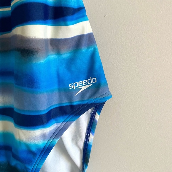 Speedo Women's Ocean Wave One-Piece Swimsuit Size 10 - Picture 2 of 8